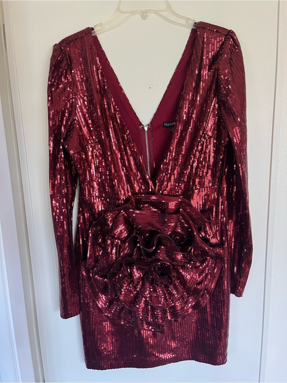Fashion Nova Wine Red Sequin Long Sleeve V-Neck Party Dress